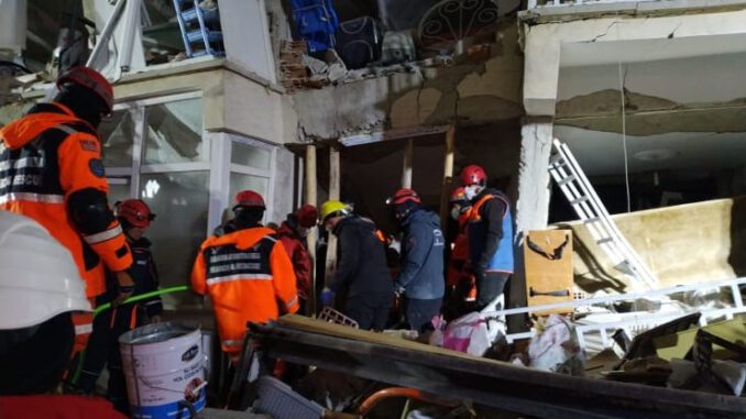 Elazığ’daki Depremde Hayatını Kaybedenlerin Sayısı 39’a Yükseldi