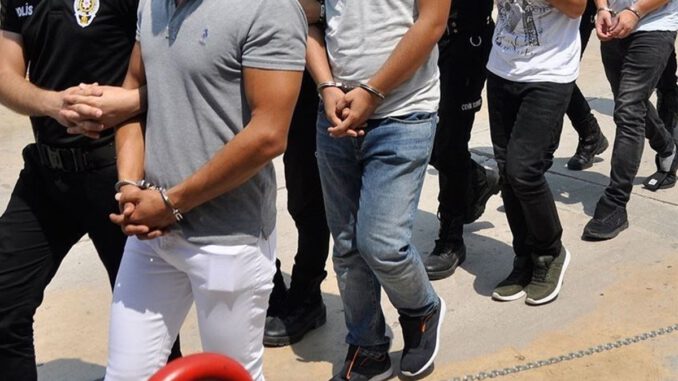 FETÖ Soruşturmasında 20 Şüpheliye Gözaltı Kararı