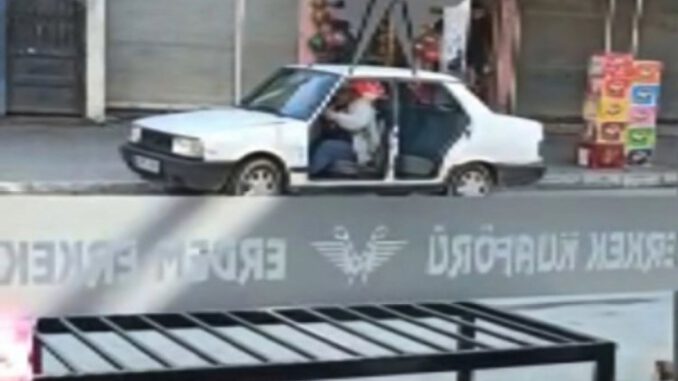 İki Kapısı Olmadan Trafiğe Çıktı