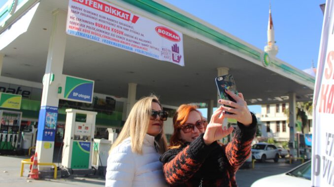 İş Yerine Sığının, Gerisini Biz Hallederiz