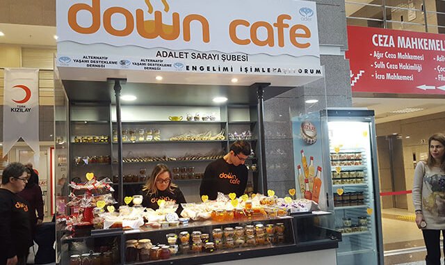 İstanbul Adalet Sarayı'nda 'Down Cafe' Açıldı