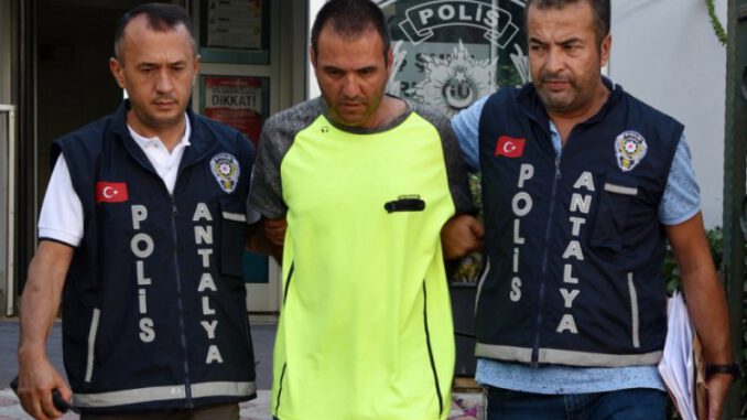 Kasap Bıçağıyla Baldızının Boğazını Kesti! Cehenneme Girer Miyim Diye Sormuş