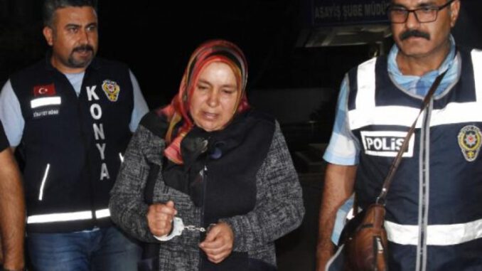Kocasını Keserle Öldürdü Gözüm Kararmış