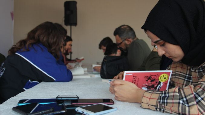 telefonu bırakıp (1)